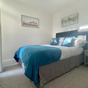 64 Bath Road - Ground Floor Cheltenham